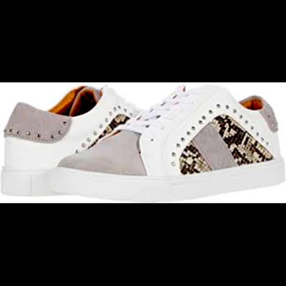 Steve Madden Snake Skin White Leathet Smeaker